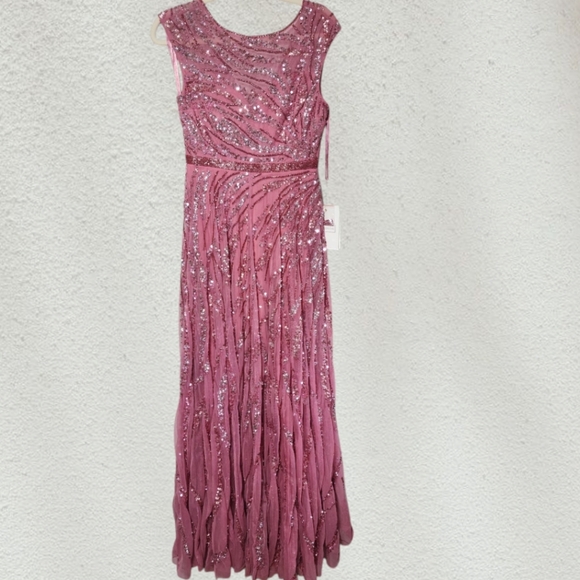 NEW MAC DUGGAL $598 PLUM CAP SLEEVE EMBELLISHED SEQUINS EVENING GOWN #5445 - Picture 4 of 9